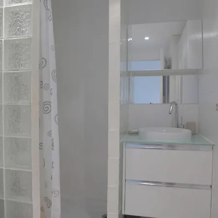 Studio Athena Port-4