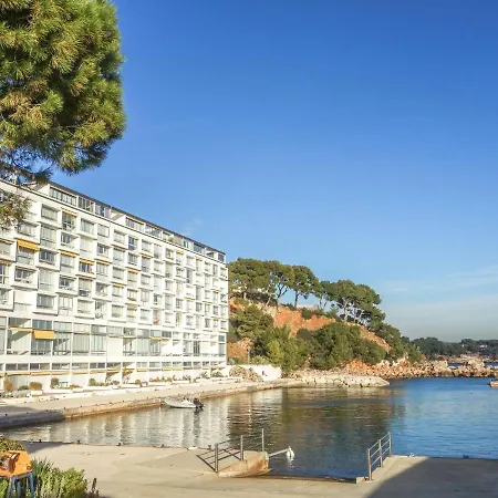Studio Athena Port-4 Apartment